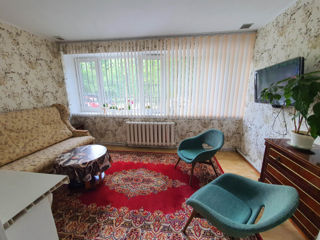 Apartament cu 4 camere, 78 m², Botanica, Chișinău foto 3
