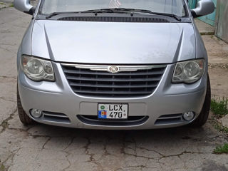 Dodge Grand Caravan foto 1