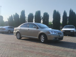 Toyota Avensis foto 3