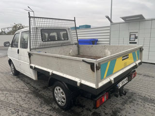 Volkswagen T4 foto 3