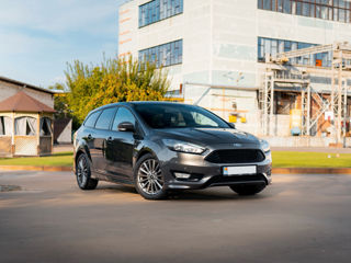 Ford Focus ST foto 2