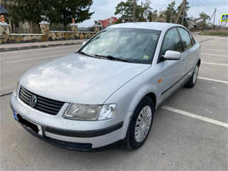 Volkswagen Passat foto 2