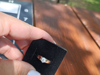 Новое кольцо с большим бриллиантом