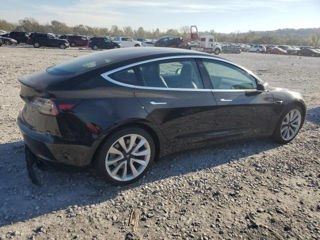 Tesla Model 3 foto 9