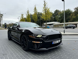 Ford Mustang foto 2