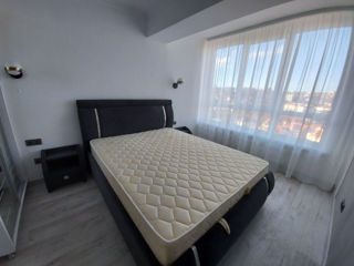 Apartament cu 2 camere, 58 m², Centru, Chișinău foto 2