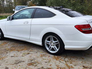 Mercedes C-Class Coupe foto 4