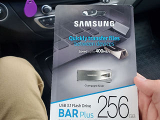 Samsung Bar Plus 256 gb foto 1