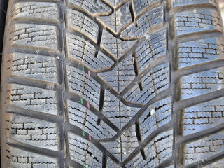 Dunlop 215/55 R16 Зима