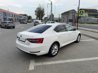 Skoda Superb foto 4