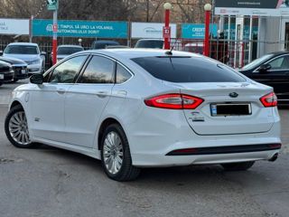 Ford Fusion foto 4