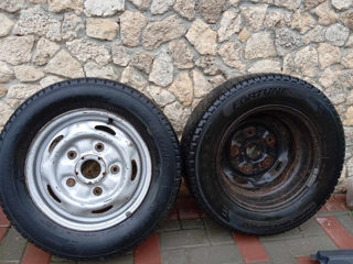 продам зимние шины с дисками 195/70R15C 2 шт. foto 1