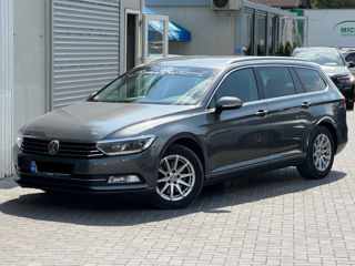 Volkswagen Passat foto 1