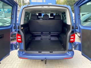 Volkswagen Caravelle foto 18