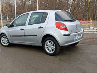 Renault Clio foto 5