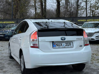 Toyota Prius foto 6