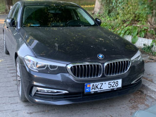 BMW 5 Series foto 2