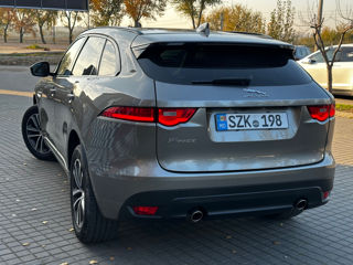 Jaguar F-PACE foto 4