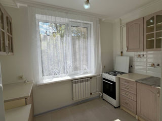 2-комн. кв., 40 м², 3/5 эт.