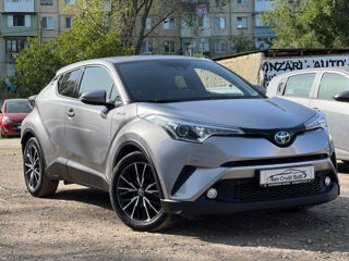 Toyota C-HR foto 3