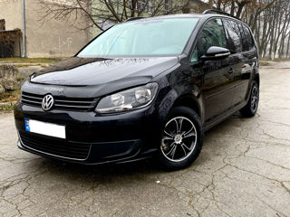 Volkswagen Touran foto 3