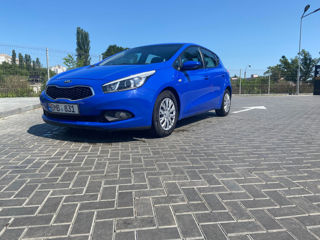 Prokat avto, kia ceed, golf, volkswagen, seat, sandero, auris, corolla etc... foto 1