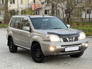 Nissan X-Trail foto 3