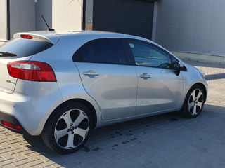 KIA Rio foto 4