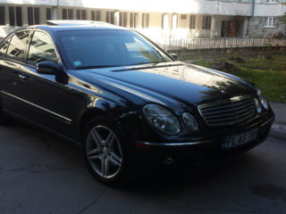 Mercedes E Class foto 3