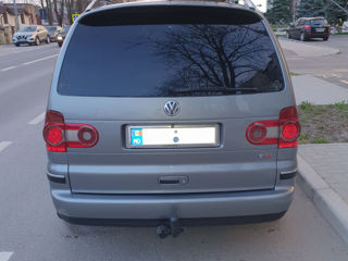 Volkswagen Sharan foto 2