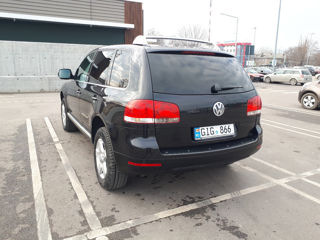 Volkswagen Touareg foto 4