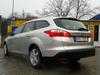 Ford Focus Wagon foto 4