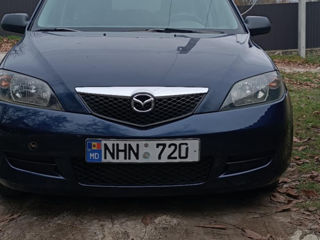 Mazda 2 foto 2