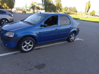 Dacia Logan foto 1