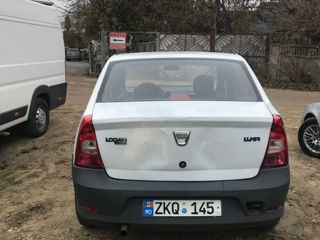 Dacia Logan foto 4