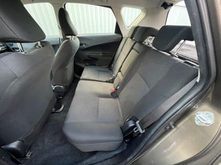 Toyota Verso-S foto 10