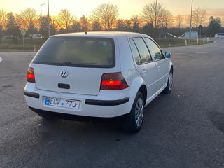 Volkswagen Golf foto 2