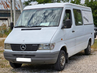 Mercedes Sprinter foto 0