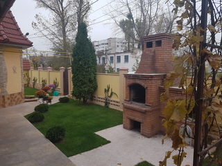 Botanica, casă cu curte, Intrare separată, 2 odăi, Preț 350€!!! foto 1