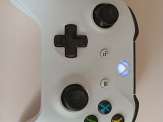 Vând controler xbox in stare ideala