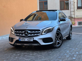 Mercedes GLA foto 2