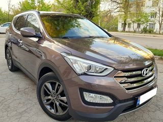 Hyundai Santa FE foto 1