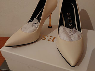 Guess foto 6