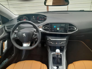 Peugeot 308 foto 6