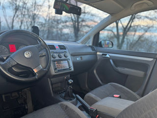 Volkswagen Touran foto 5