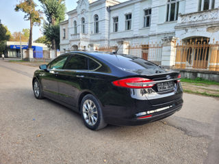 Ford Fusion foto 7