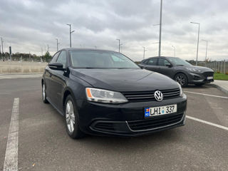 Volkswagen Jetta foto 2