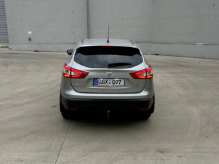 Nissan Qashqai foto 1