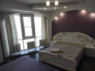 3-х комнатная квартира, 90 м², Центр, Кишинёв