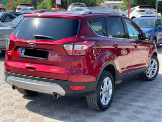 Ford Kuga foto 4